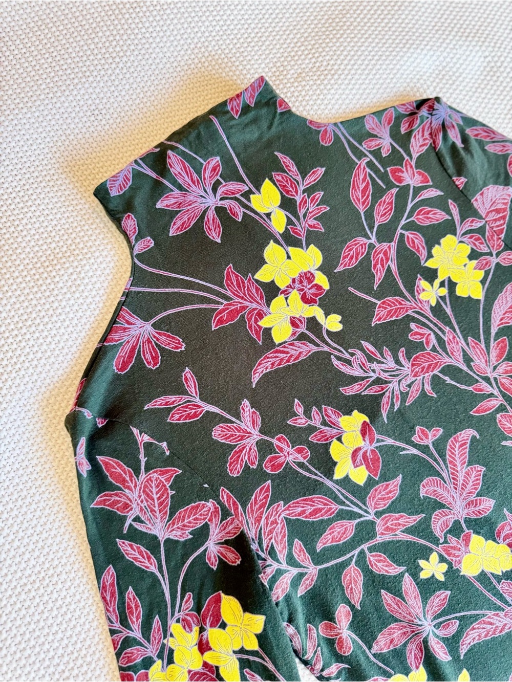 BABATON Aritzia Soft Knit Olive Green & Pink Floral Mock Neck Long Sleeve Top - Picture 4 of 15